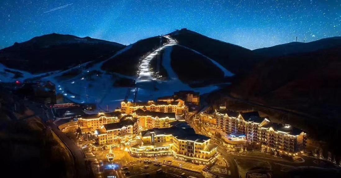 Ski And Suites At Thaiwoo Resort 逅雪套房民宿 Chongli Eksteriør billede